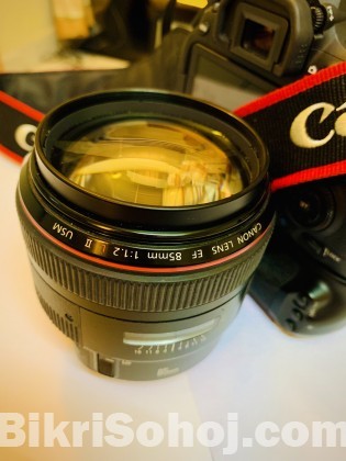 Canon EF 85mm F/ 1.2L USM
